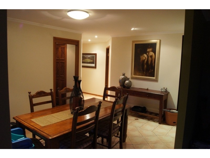 10 Rocklily Court, Shailer Park QLD 4128