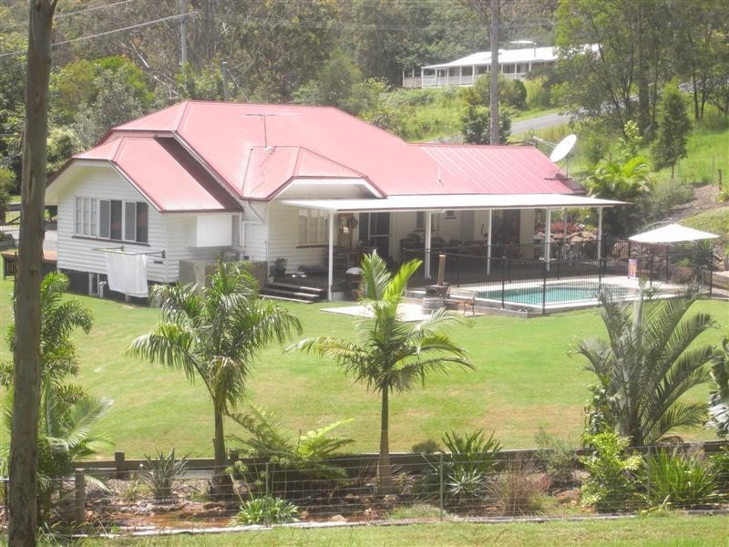 67 SIMMENTAL DR, Tamborine QLD 4270