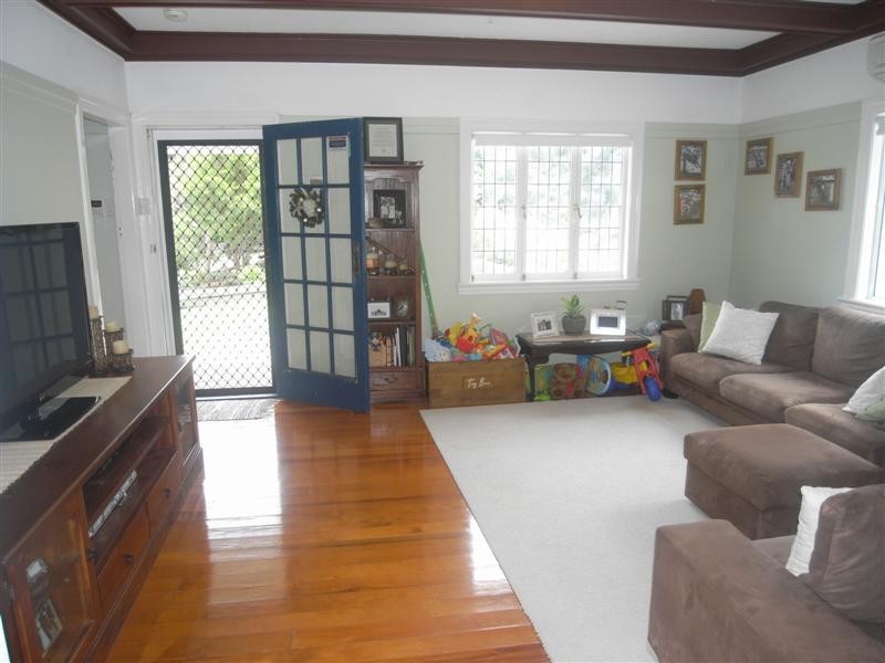 67 SIMMENTAL DR, Tamborine QLD 4270