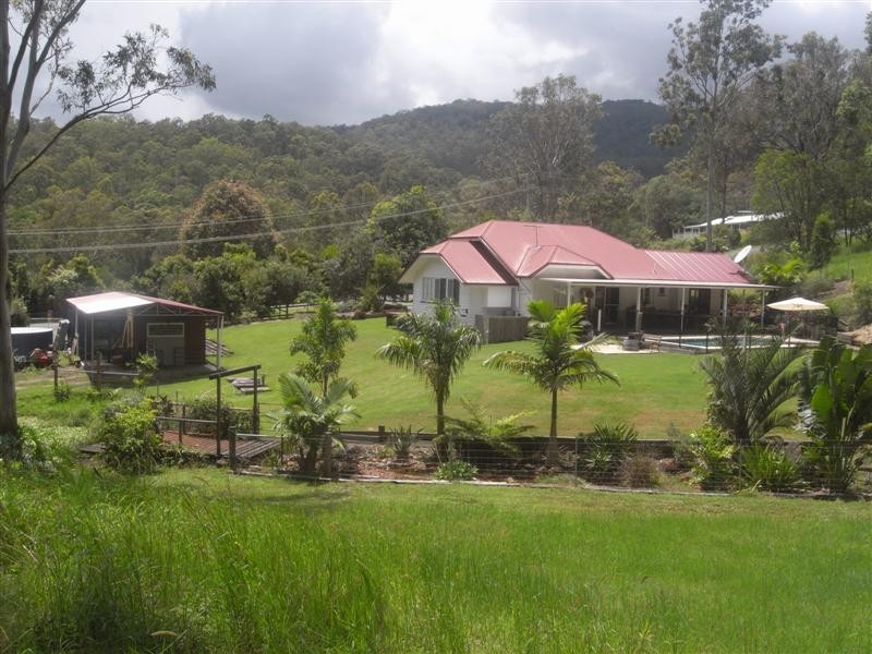 67 SIMMENTAL DR, Tamborine QLD 4270