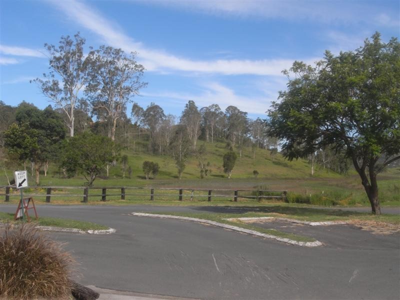 15 SALISBURY AV, Kooralbyn QLD 4285