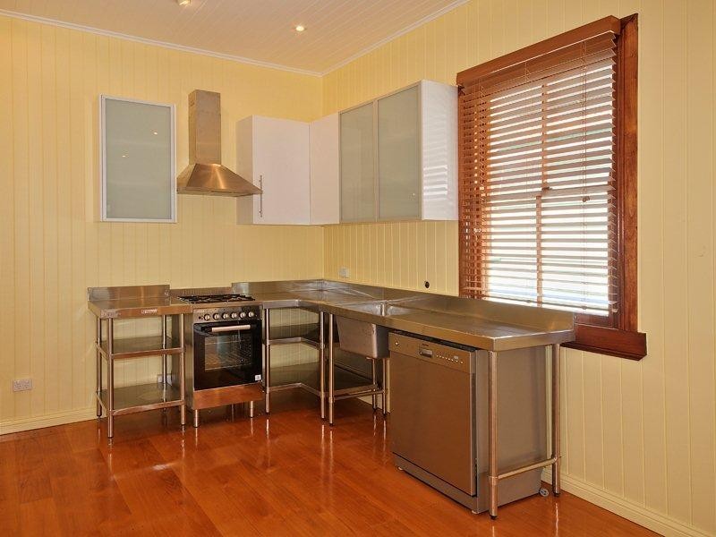 77 Gray Road, West End QLD 4101