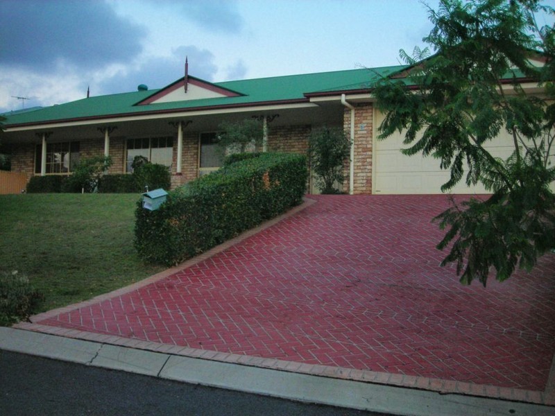 6 Crown Place, Carindale QLD 4152