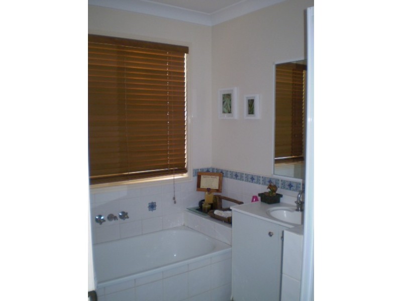 6 Crown Place, Carindale QLD 4152