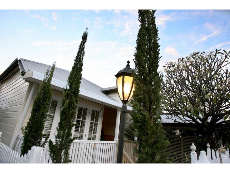 East Brisbane QLD 4169