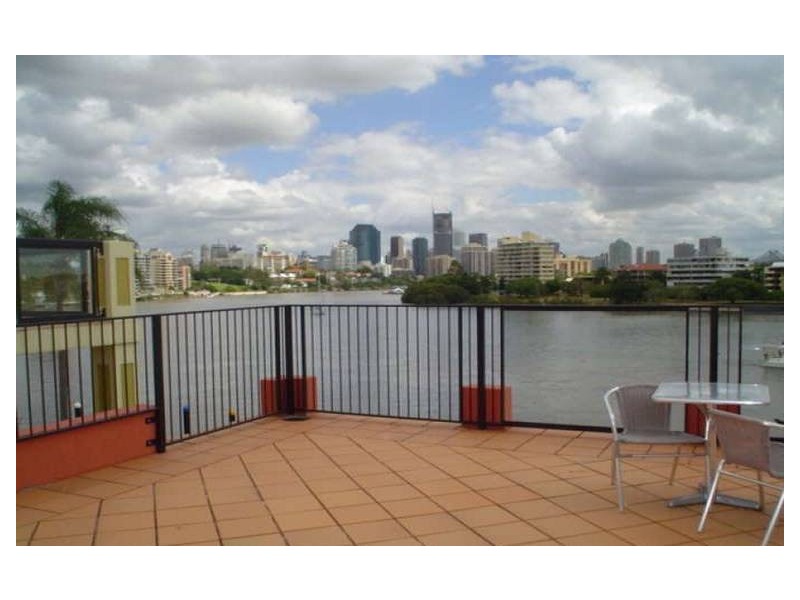 East Brisbane QLD 4169