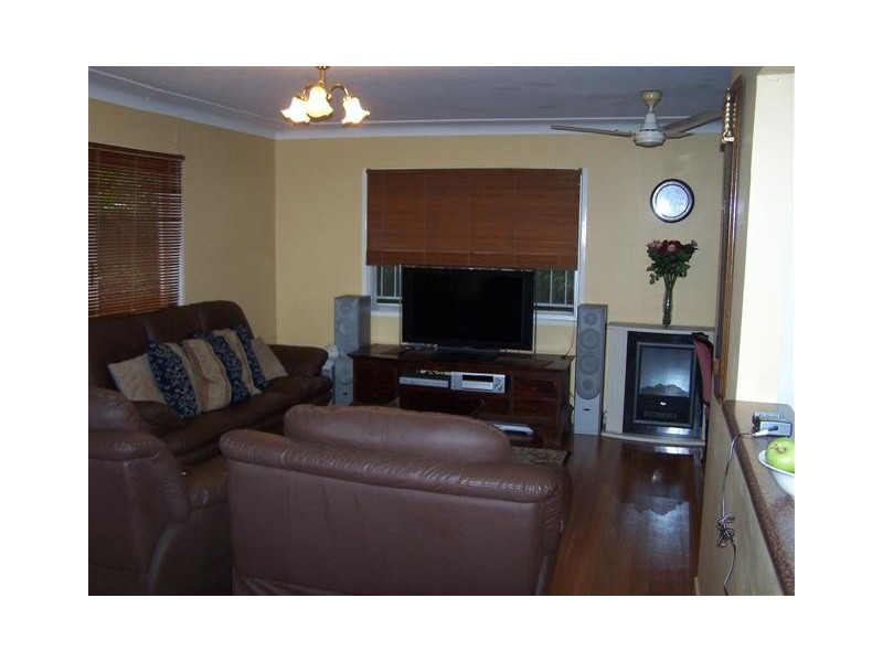 10 Lindale Street, Chermside West QLD 4032