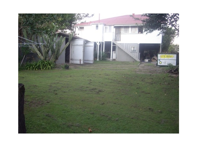 13  Archibald Street, Fairfield QLD 4103