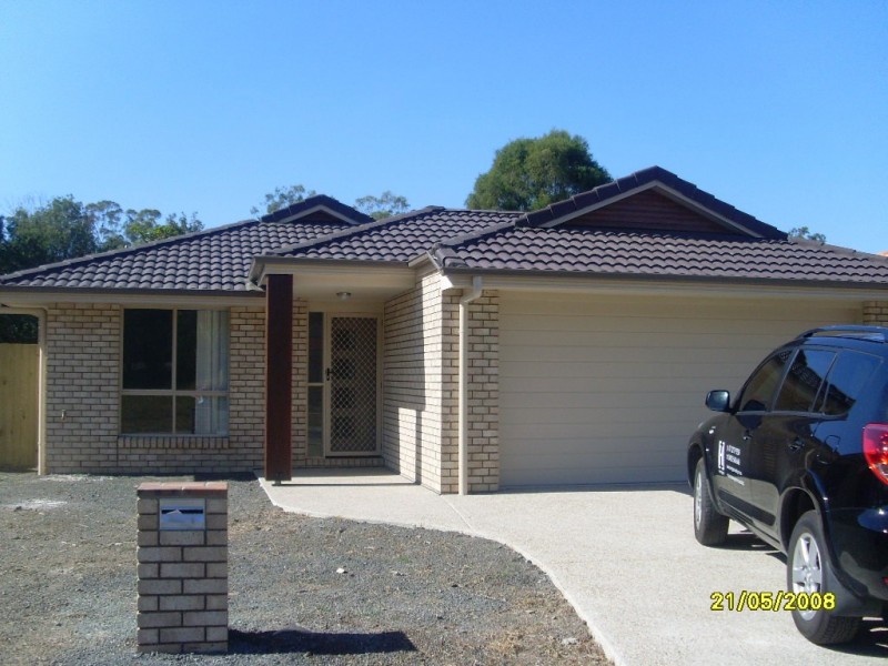 10 Bishop Court, Lawnton QLD 4501