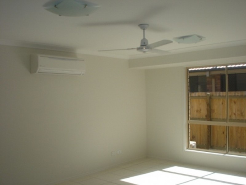 10 Bishop Court, Lawnton QLD 4501