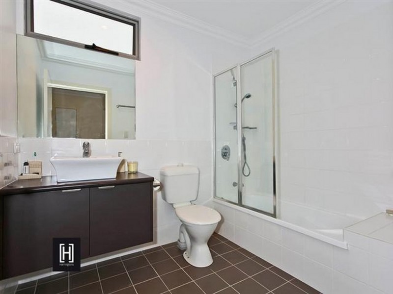 Greenslopes QLD 4120