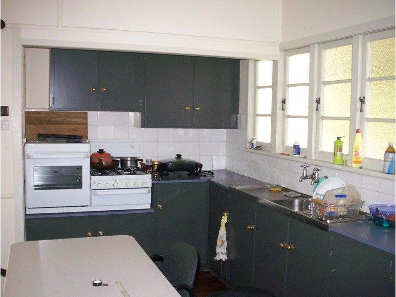 11 Wright, Bulimba QLD 4171