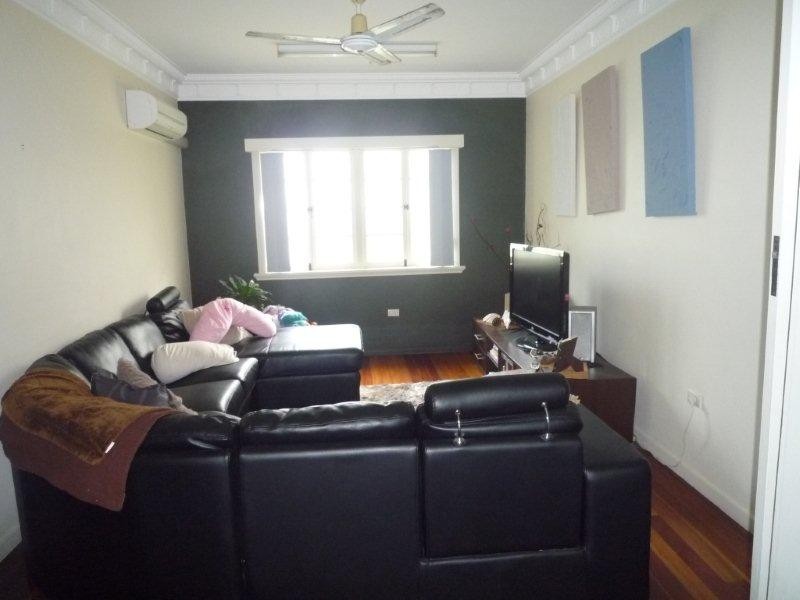 11 Wright, Bulimba QLD 4171