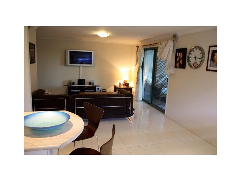 2 Miles, Hawthorne QLD 4171