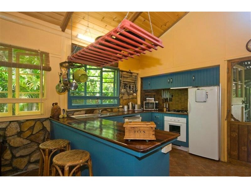 242 Uhlmanns Road, Federal QLD 4568