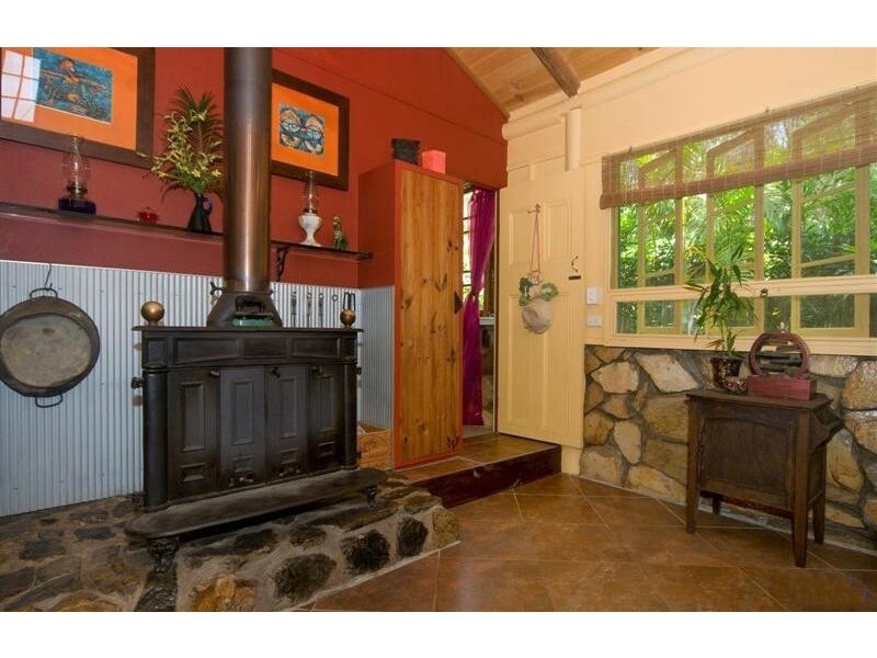 242 Uhlmanns Road, Federal QLD 4568