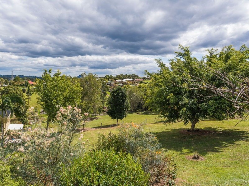 13 Fantail Crescent, Cooroy QLD 4563