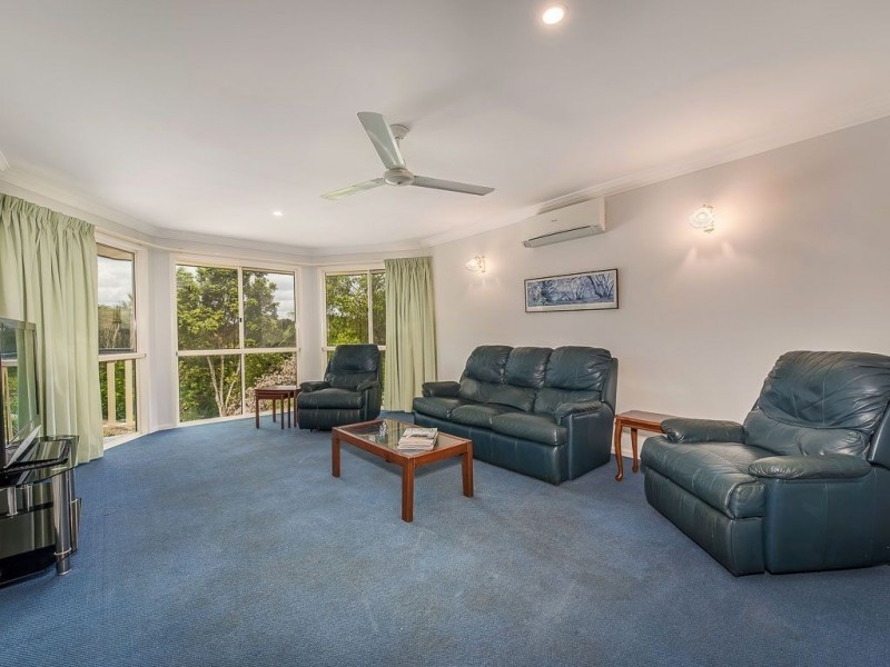 13 Fantail Crescent, Cooroy QLD 4563
