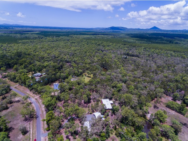8 Campbells Road, Cootharaba QLD 4565