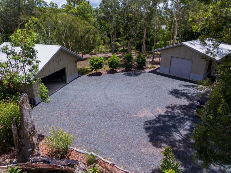 8 Campbells Road, Cootharaba QLD 4565