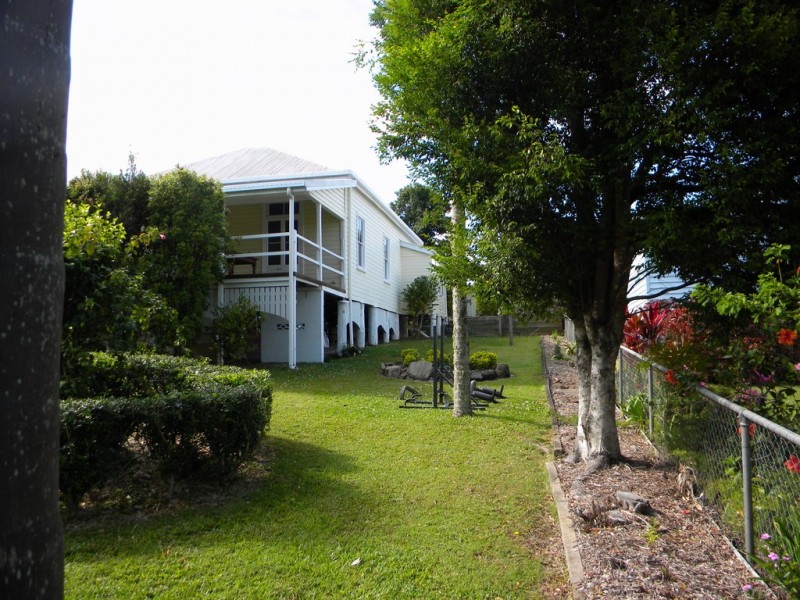 30 Tewantin Road, Cooroy QLD 4563