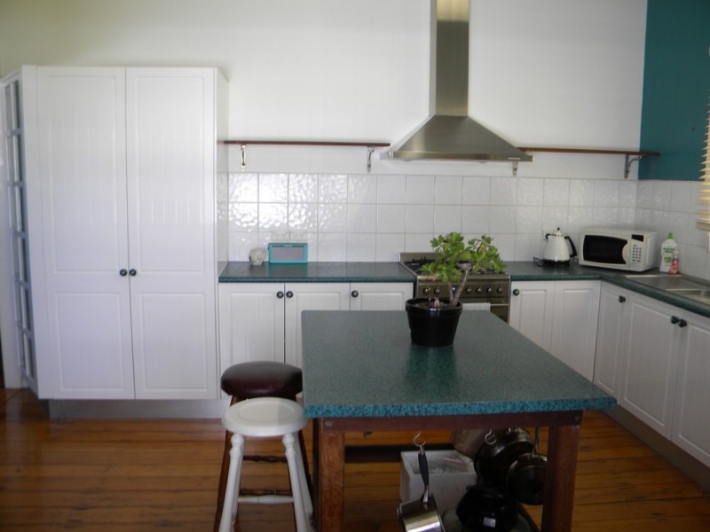 30 Tewantin Road, Cooroy QLD 4563