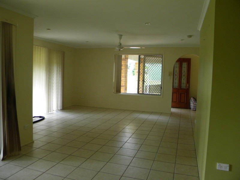 100 SUMMIT ROAD, Pomona QLD 4568