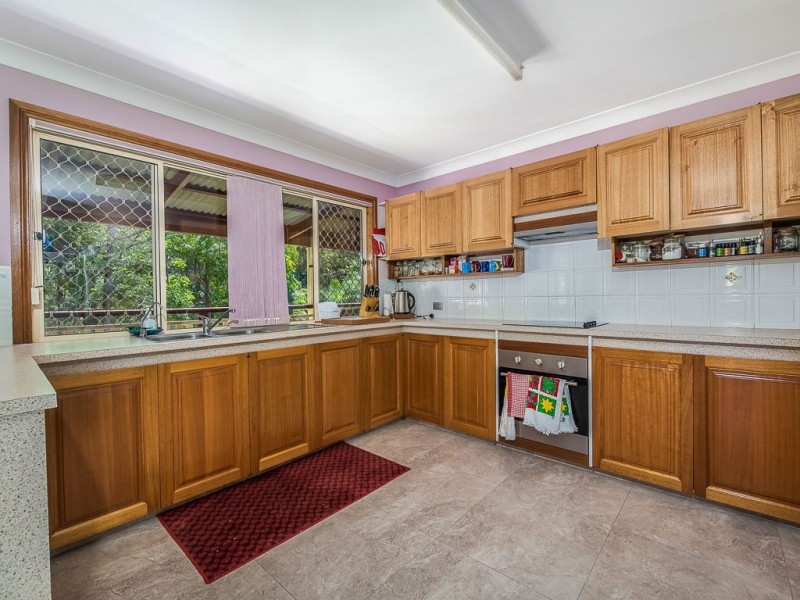 237 Forest Acres Drive, Lake Macdonald QLD 4563