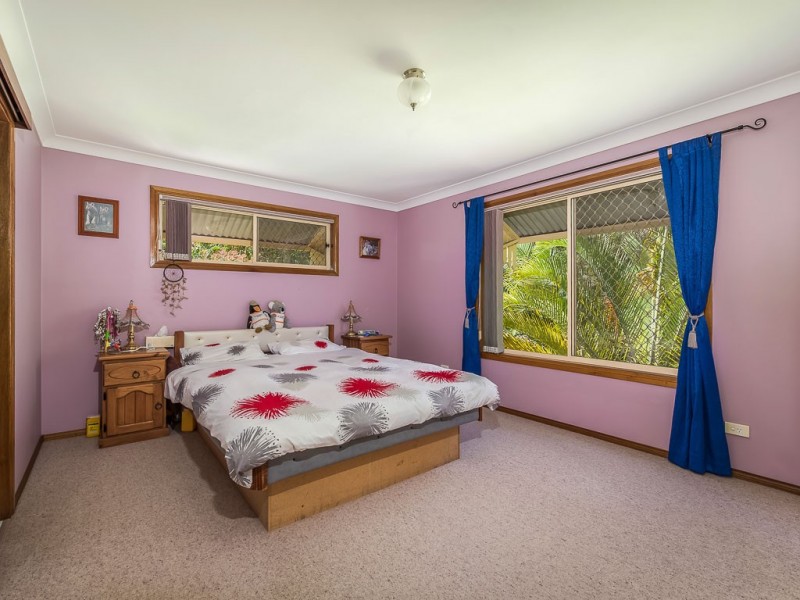 237 Forest Acres Drive, Lake Macdonald QLD 4563