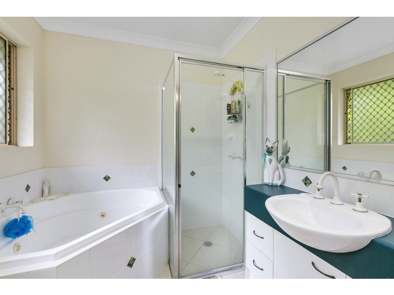 345 Louis Bazzo Drive, Pomona QLD 4568