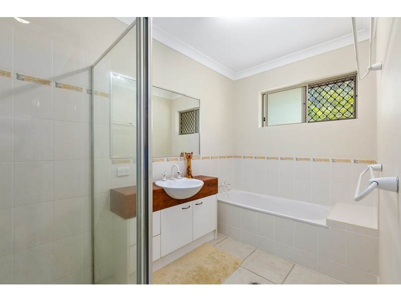 345 Louis Bazzo Drive, Pomona QLD 4568