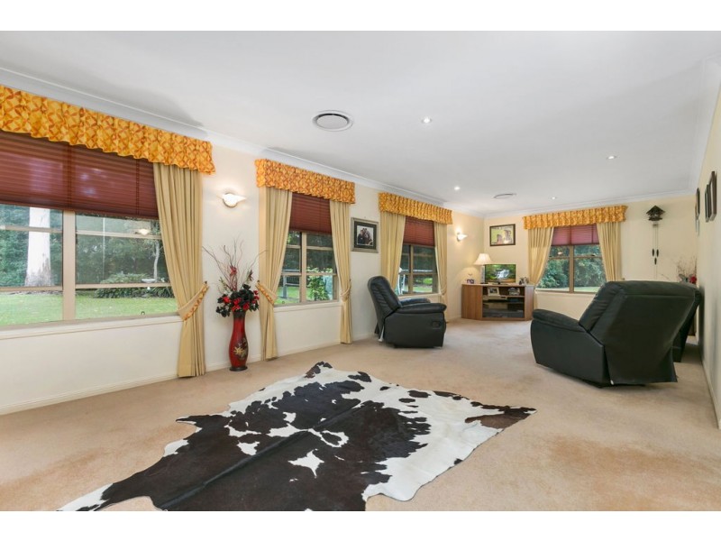 25 Allira Court, Pomona QLD 4568