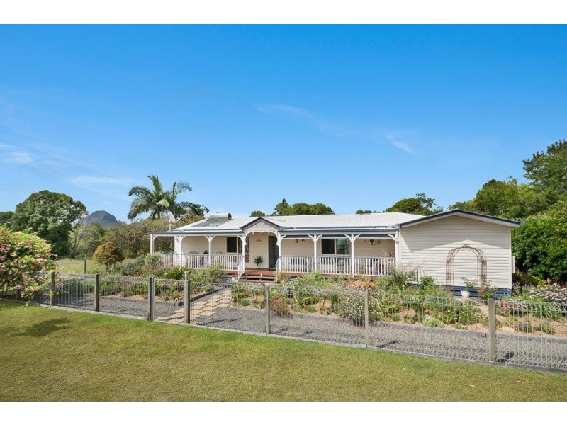 18 Tanderra Drive, Cooran QLD 4569