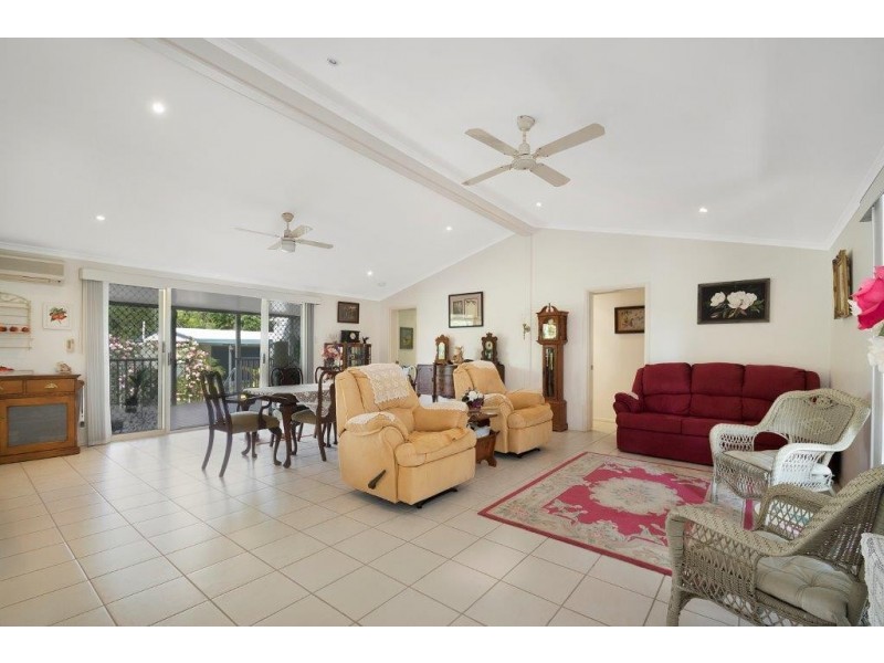 18 Tanderra Drive, Cooran QLD 4569
