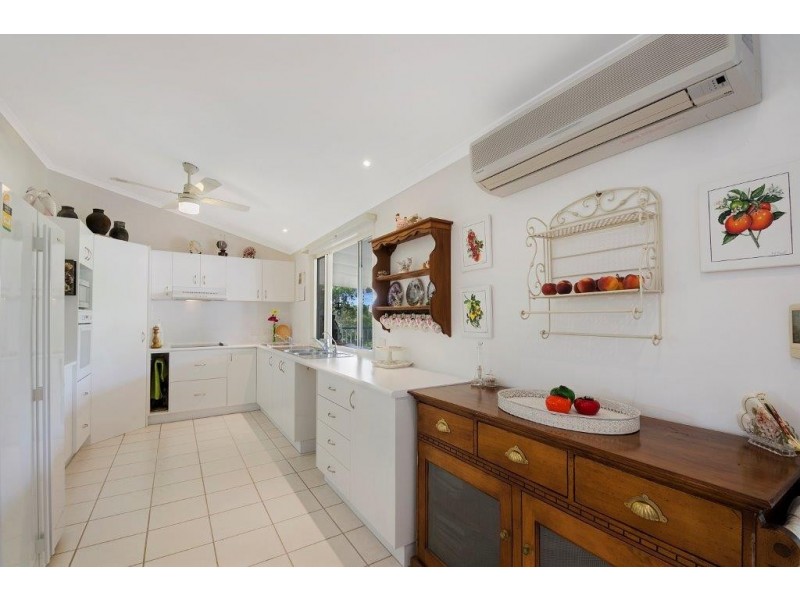 18 Tanderra Drive, Cooran QLD 4569