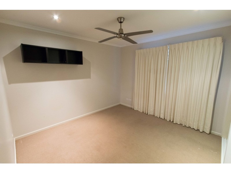 6 Crab Apple Court, Black Mountain QLD 4563