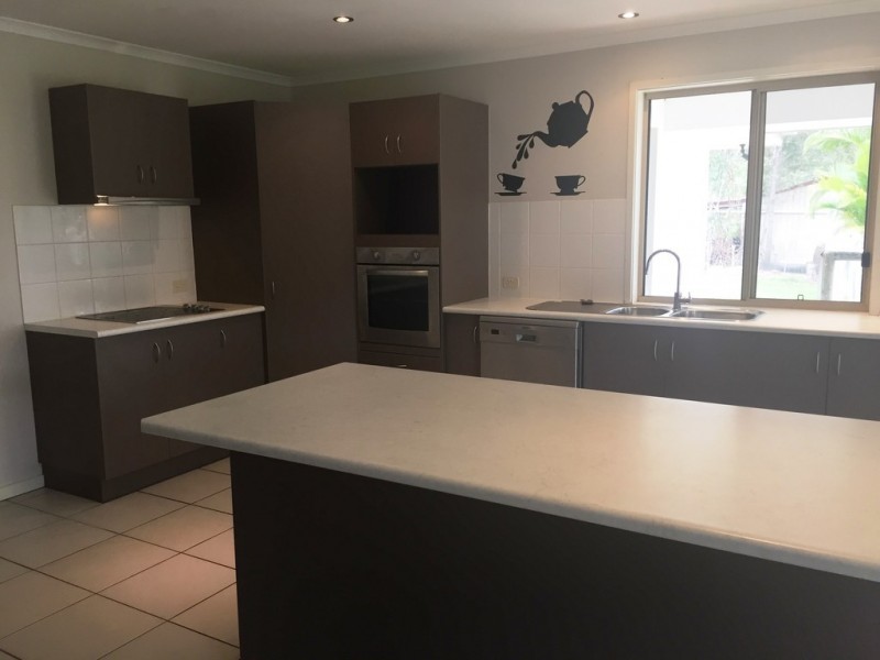 6 Crab Apple Court, Black Mountain QLD 4563