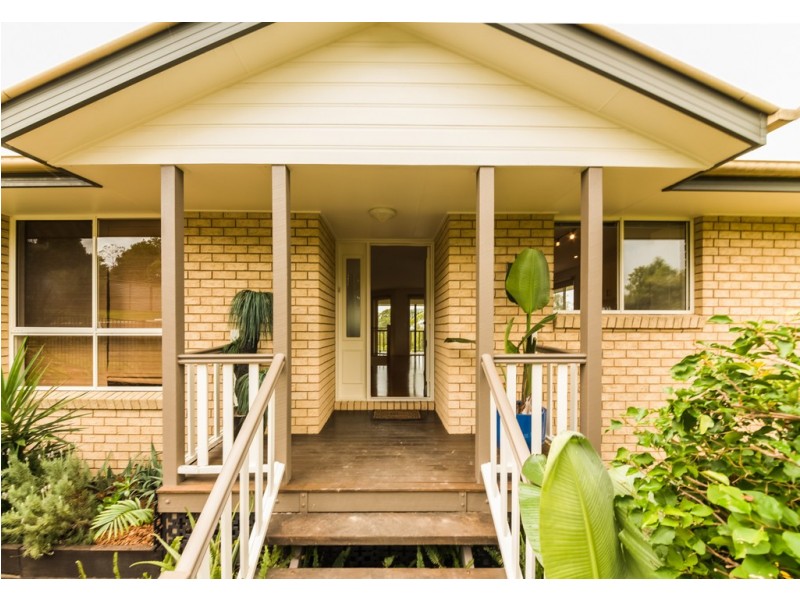 17 Watergum Place, Black Mountain QLD 4563