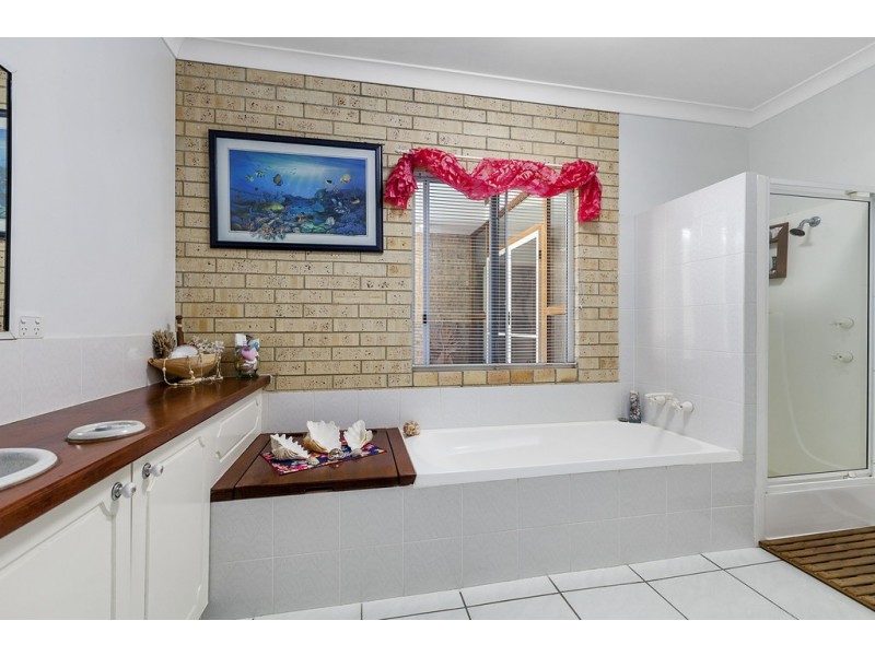 1175 Louis Bazzo Drive, Cootharaba QLD 4565
