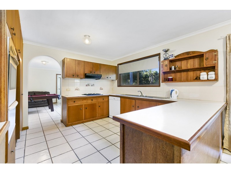 9 Kelly Court, Lake Macdonald QLD 4563