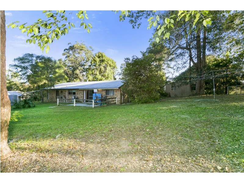 9 Kelly Court, Lake Macdonald QLD 4563