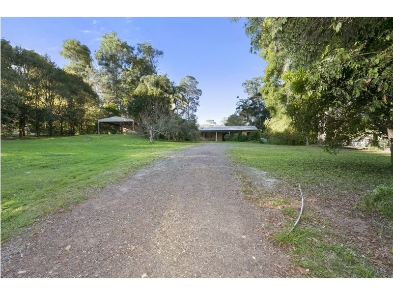 9 Kelly Court, Lake Macdonald QLD 4563