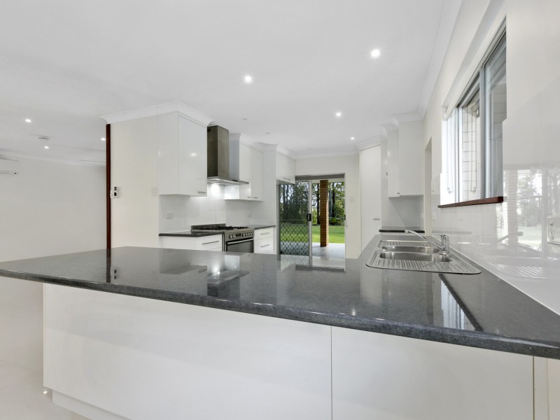 29 Pound Road, Pomona QLD 4568