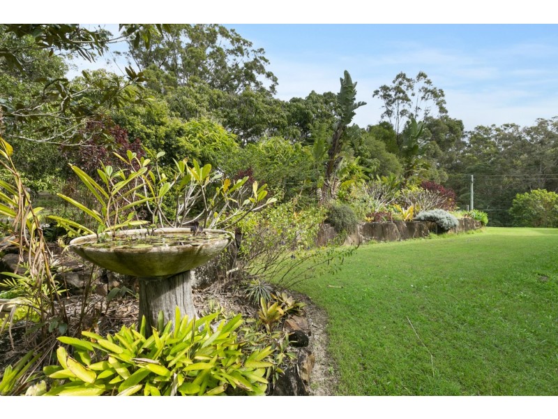 102 Coles Creek Road, Cooran QLD 4569