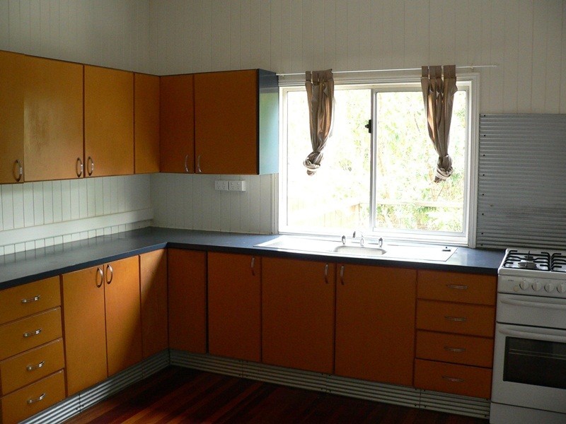 30 Church Street, Pomona QLD 4568