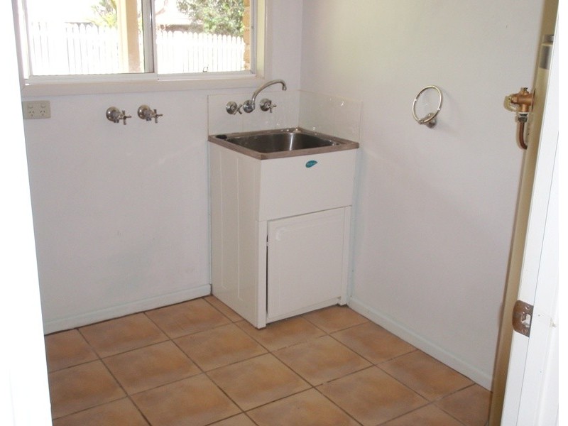 36 Pavilion Street, Pomona QLD 4568