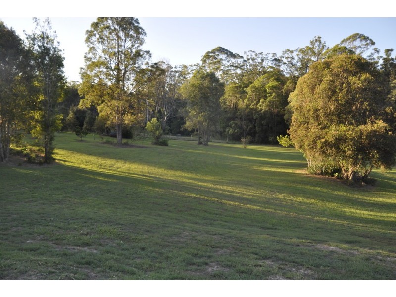 40 Smedley Drive, Pomona QLD 4568