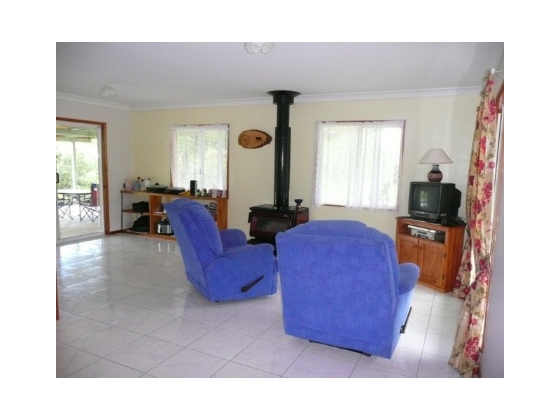 221 Schreibers Road, Cooran QLD 4569