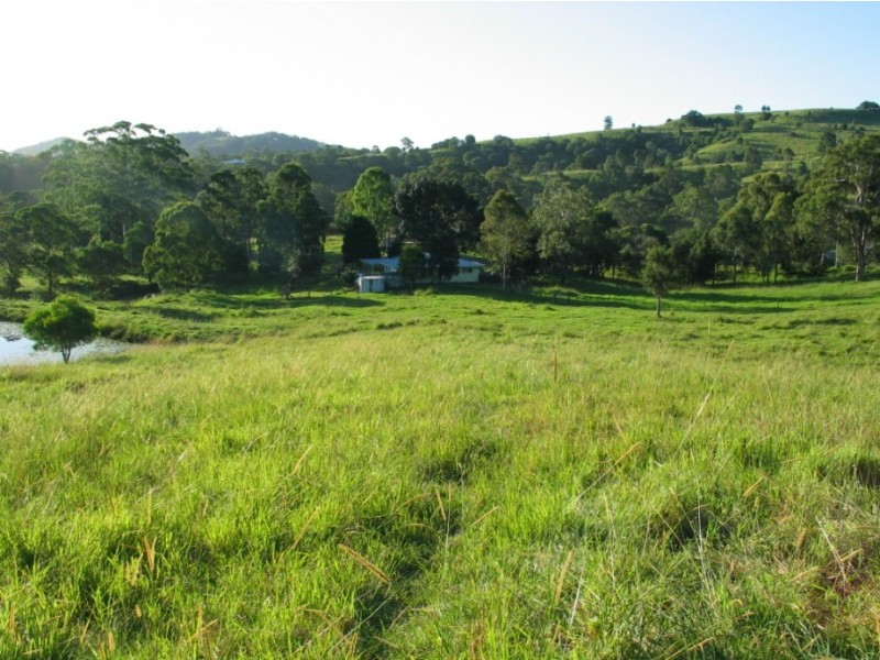 221 Schreibers Road, Cooran QLD 4569