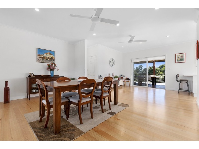 18 Fantail Crescent, Cooroy QLD 4563